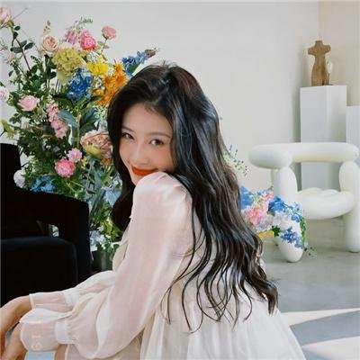 手握系统王妃在线发癫